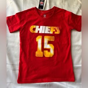 NFL Team Apparel Youth Kansas City Chiefs Patrick Mahomes #15 Red T-Shirt
